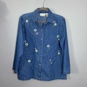 Vintage Floral Embroidery Button Down